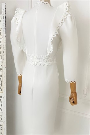 G0256 Güpür ve Tül Detaylı Kalem Elbise Beyaz